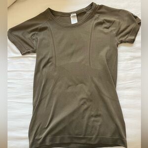 Brown TKEQ Kennedy short sleeve